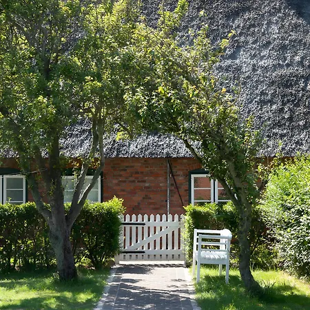 Haus Nordmarsch * Langeneß